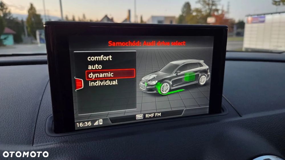 Audi A3 Sportback 1.4 TFSI e-tron Sport S tronic - 17