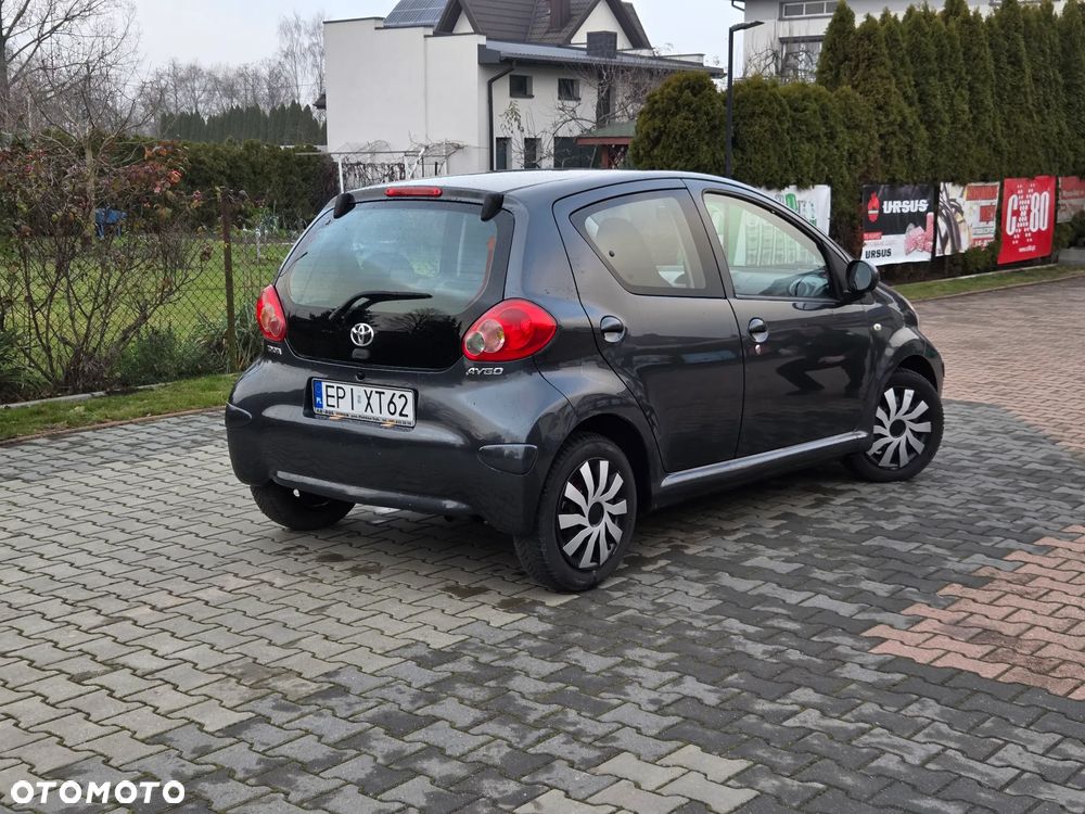 Toyota Aygo 1.0 VVT-i Luna A/C - 2