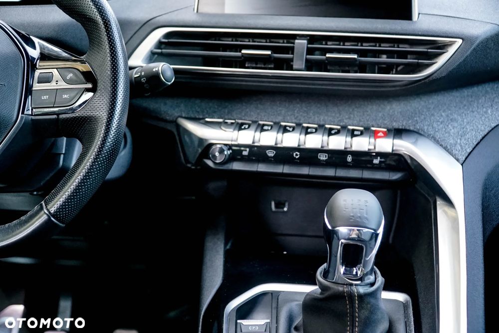 Peugeot 3008 1.5 BlueHDi GT S&S - 30