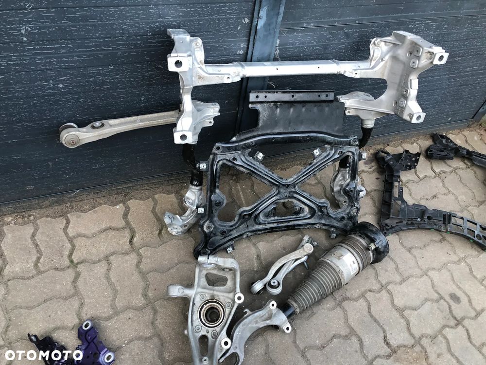 WÓZEK SANKI PRZOD PRZEDNIE Q7 4M LIFT 23- Inne 4M0399315T 4M1399345F - 4