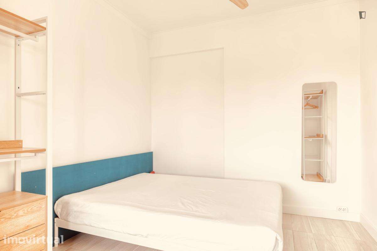 Quarto - localizado em Benfica Lisbon - Grande imagem: 3/15