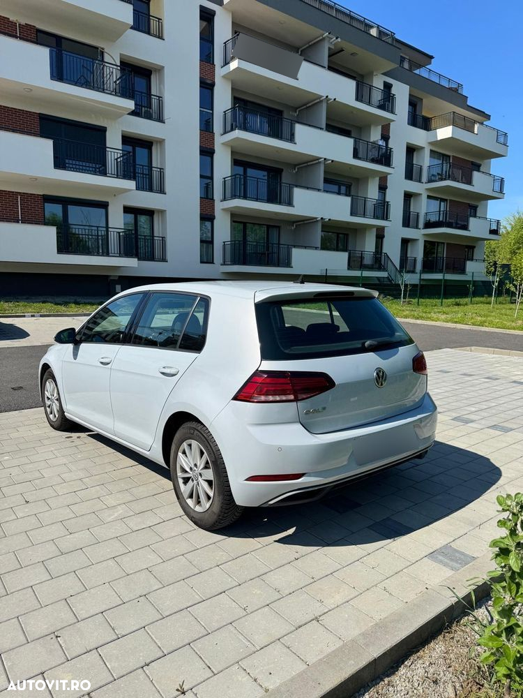 Volkswagen Golf 1.6 TDI Comfortline - 7