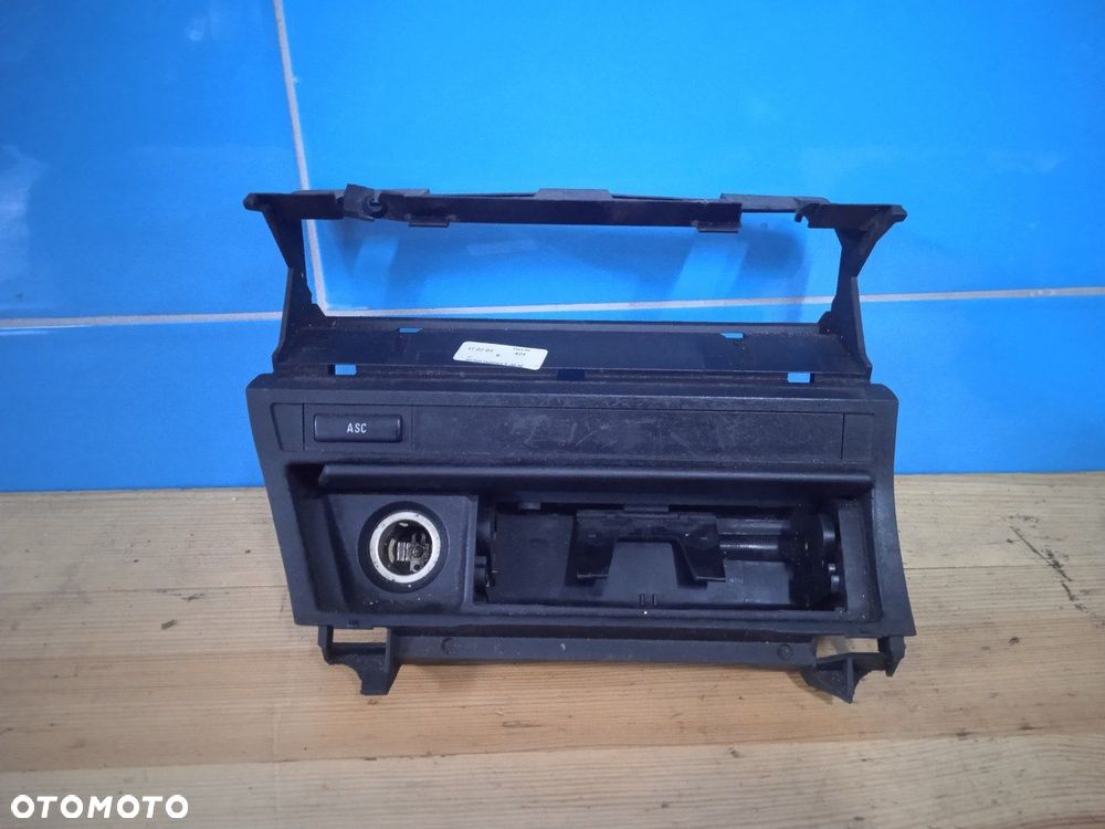 Popielniczka BMW E46 307090800 - 1