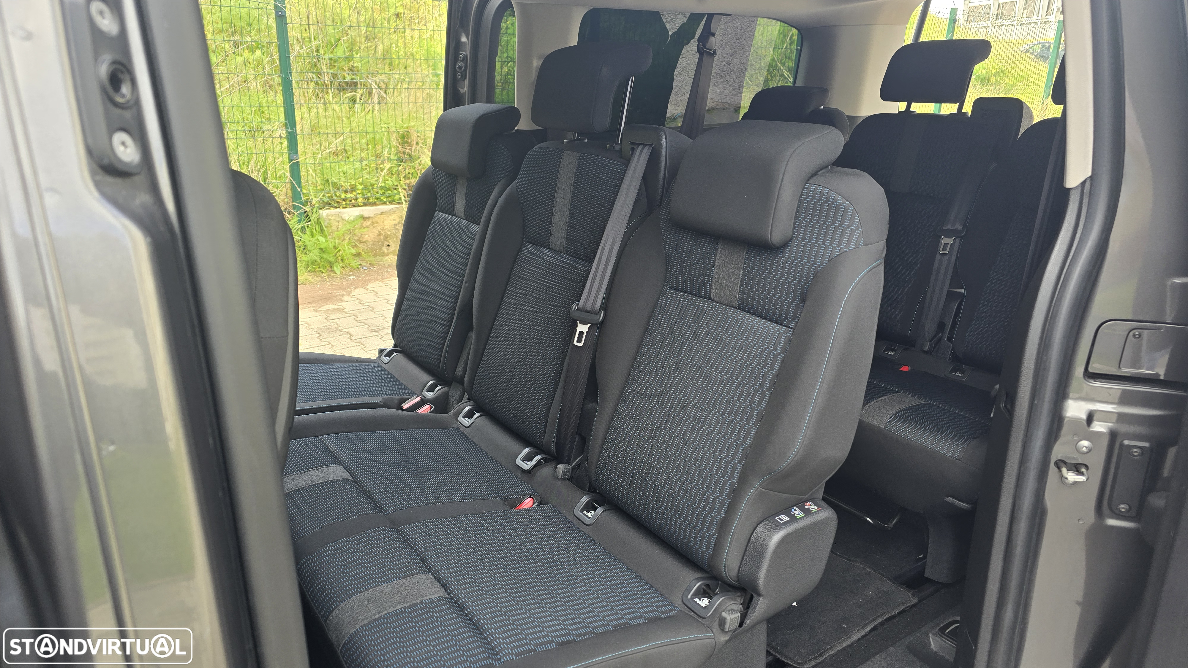 Peugeot Traveller 1.5 BlueHDi L3H1 Allure Long - 9