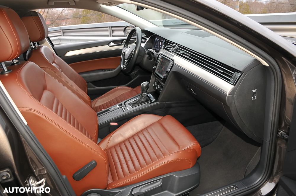 Volkswagen Passat 2.0 TDI DSG Highline - 15