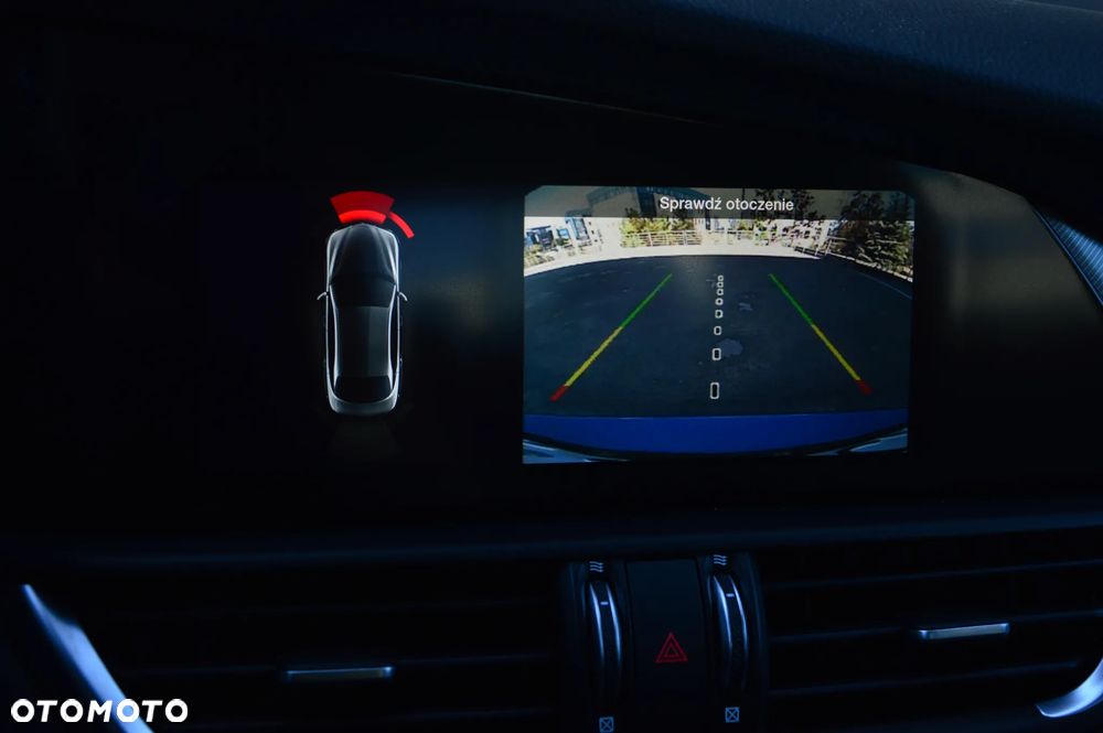 Alfa Romeo Giulia 2.0 Turbo Veloce TI Q4 - 30