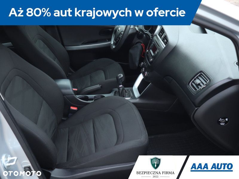 Kia Ceed - 11