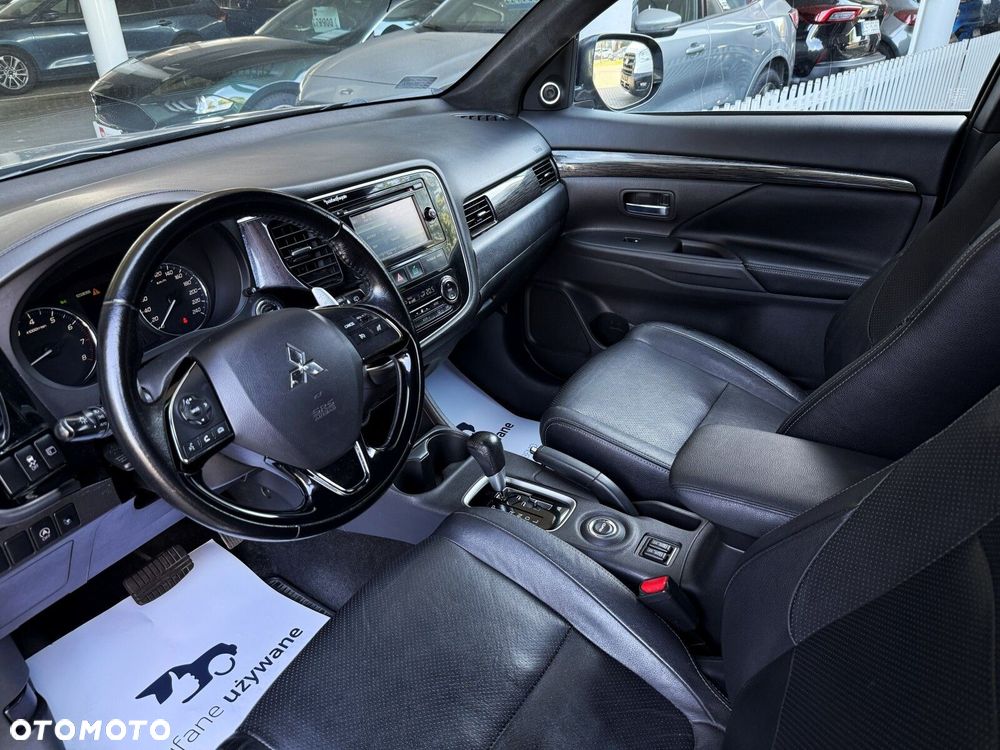 Mitsubishi Outlander 2.0 Intense Comfort 4WD CVT - 13