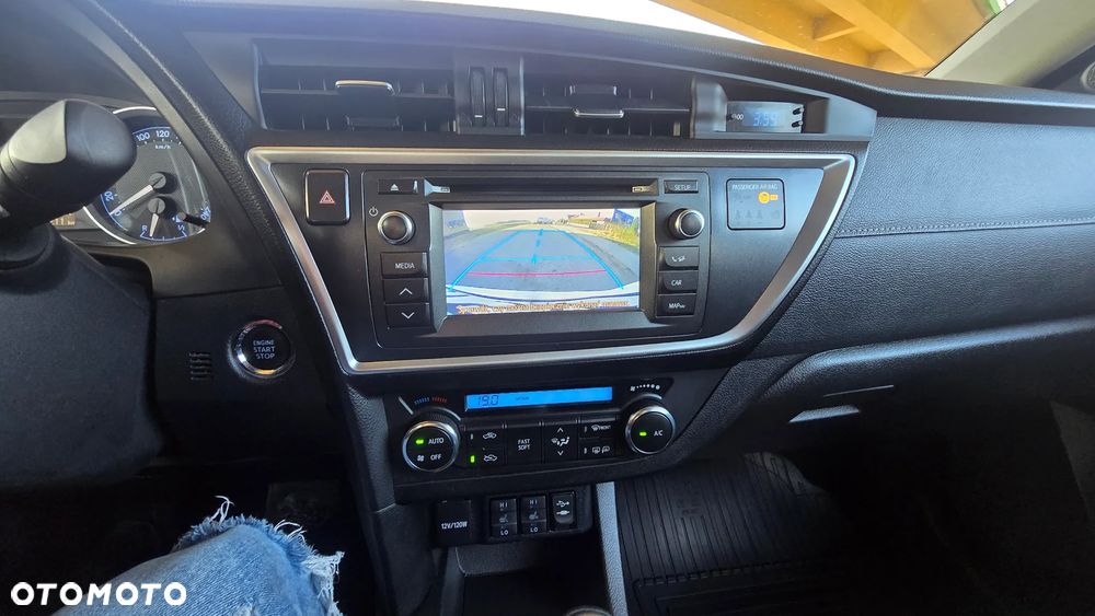 Toyota Auris 1.6 Valvematic Multidrive S Comfort - 33
