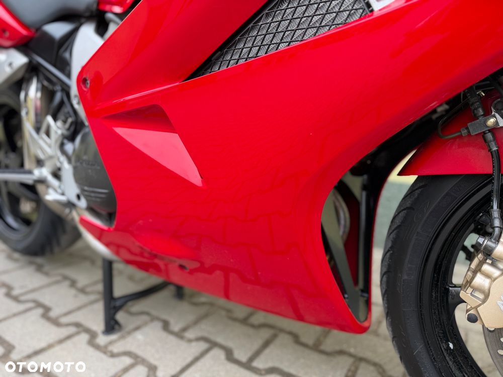 Honda VFR - 6