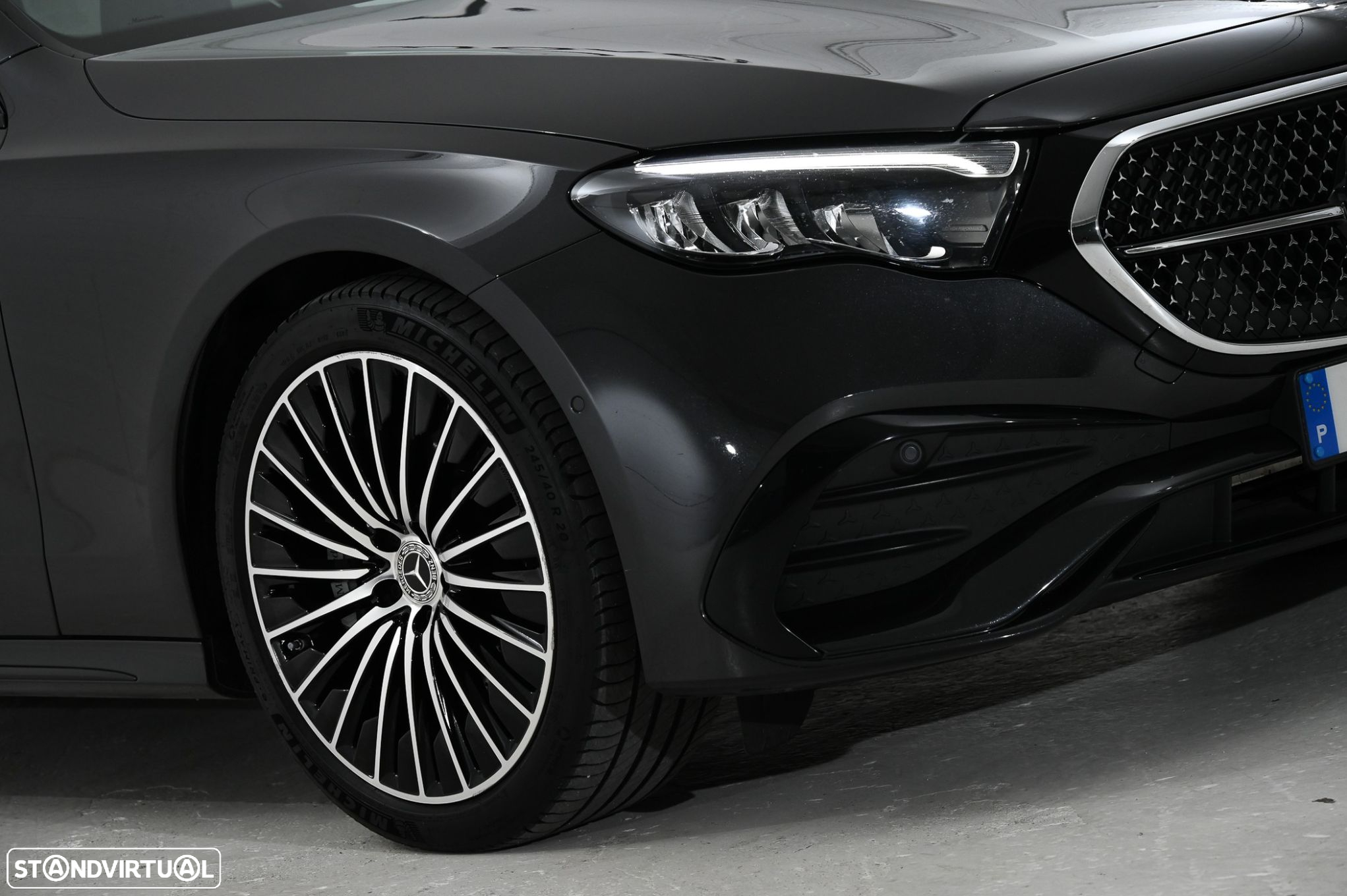 Mercedes-Benz E 300 e AMG Line - 9