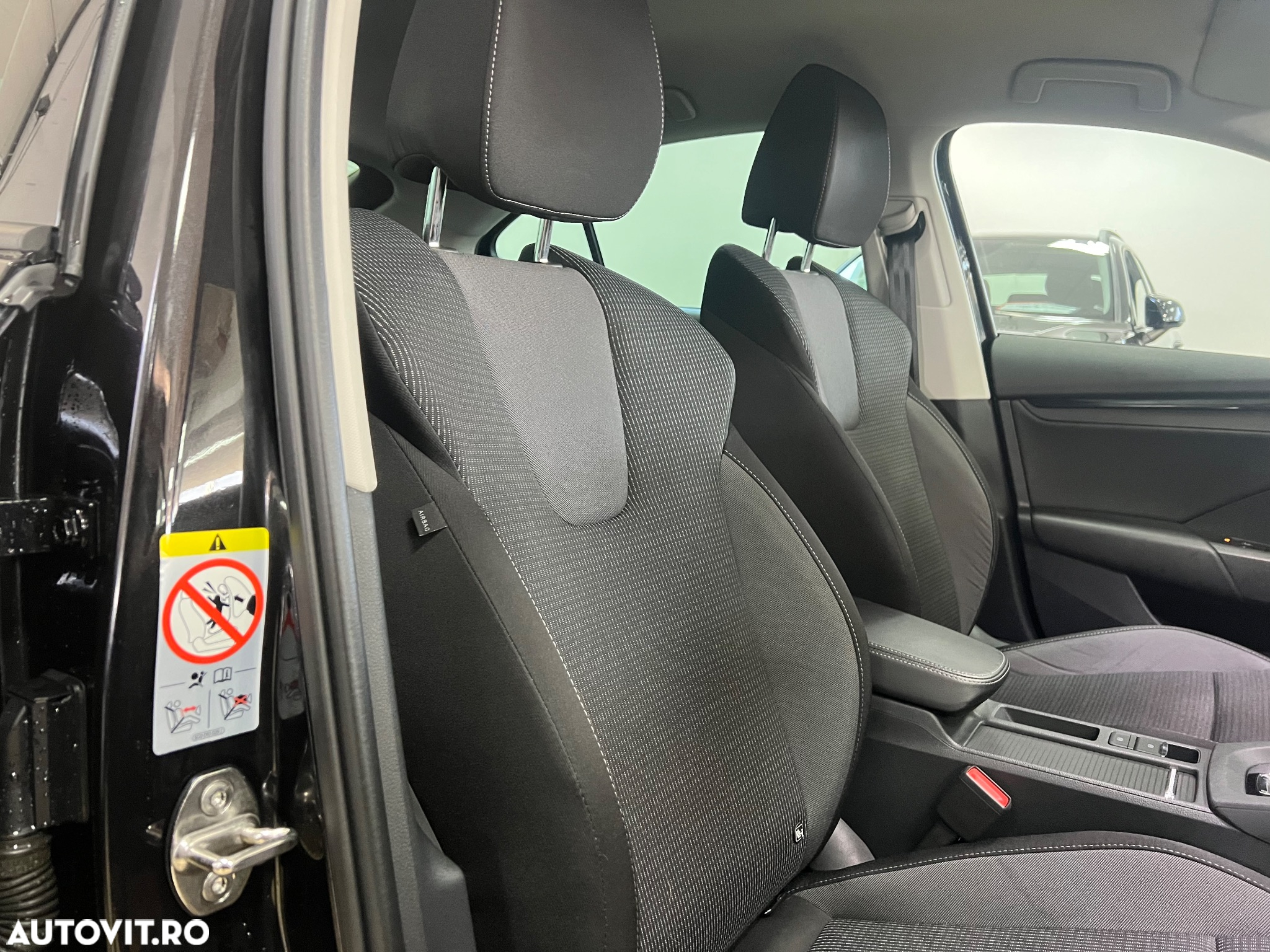 Skoda Octavia 1.5 TSI DSG MHEV Ambition - 5
