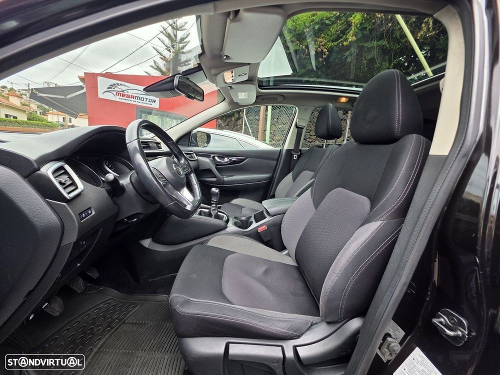 Nissan Qashqai 1.5 dCi N-Connecta J18 - 9