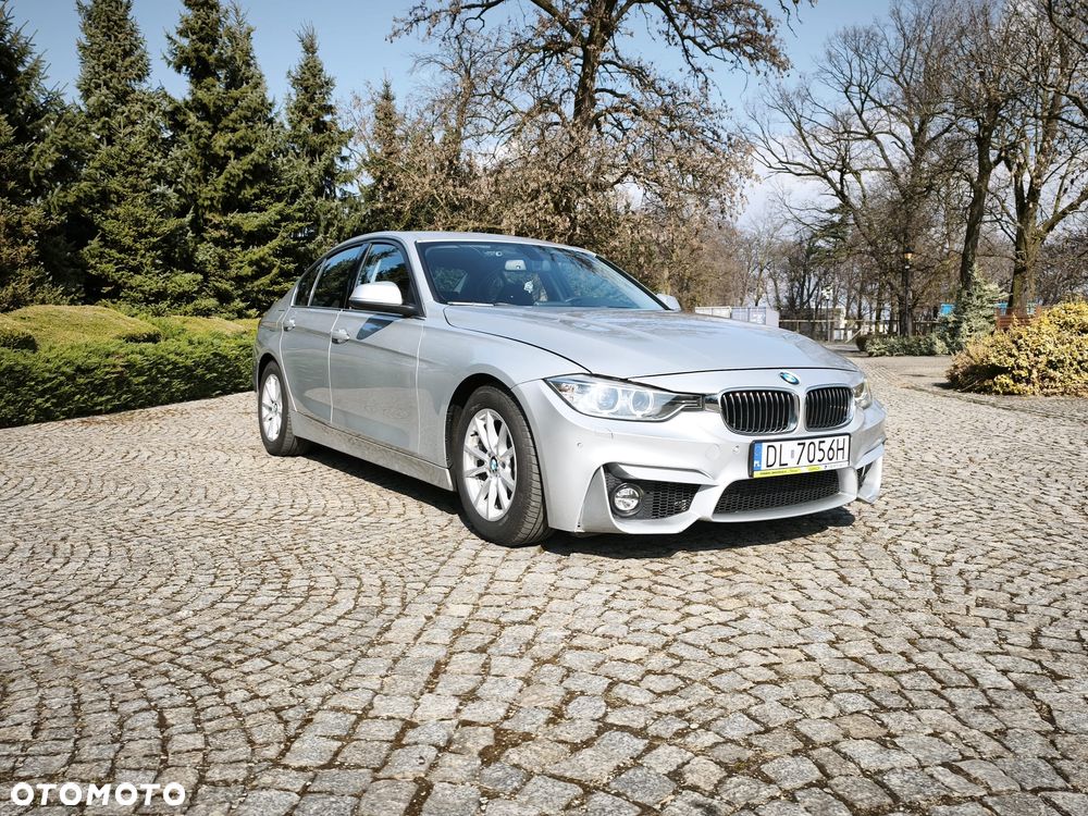 BMW Seria 3 - 1