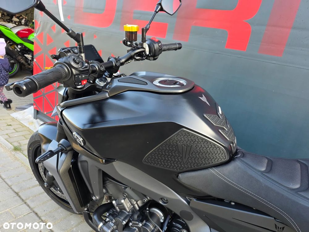 Yamaha MT - 6