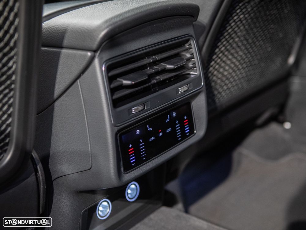 Audi SQ7 4.0 TDI quattro tiptronic - 18