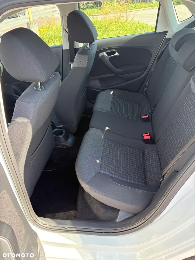 Volkswagen Polo - 9
