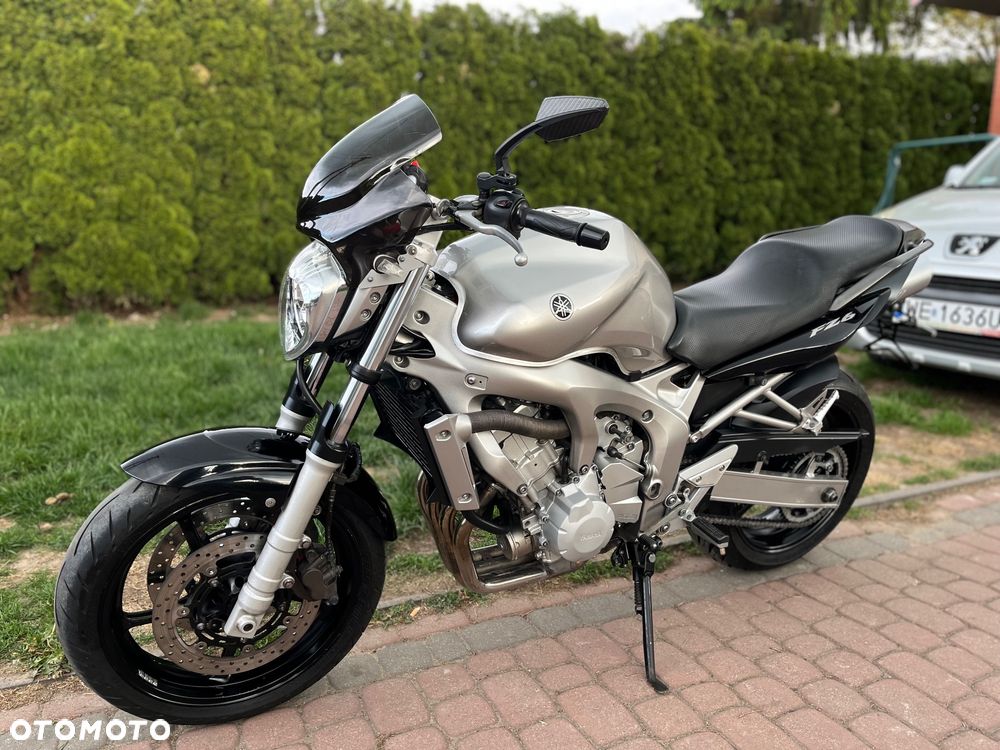 Yamaha FZ6 - 8