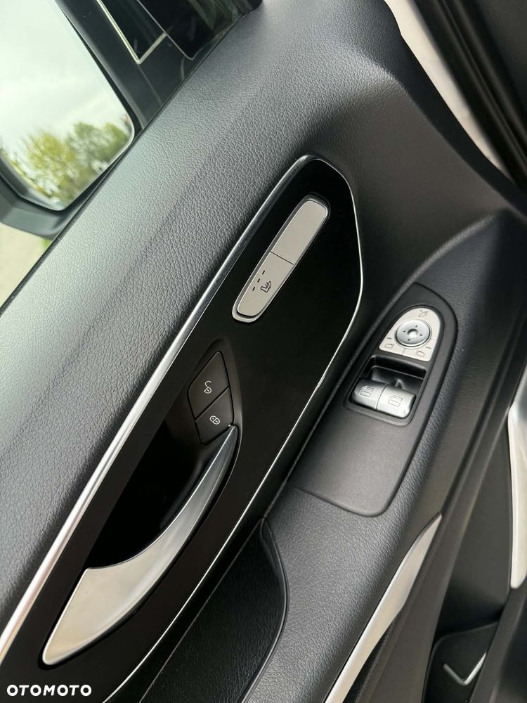 Mercedes-Benz Vito - 15