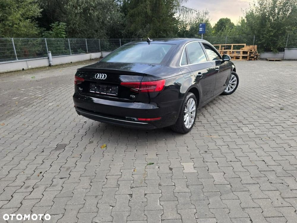 Audi A4 Limousine - 2