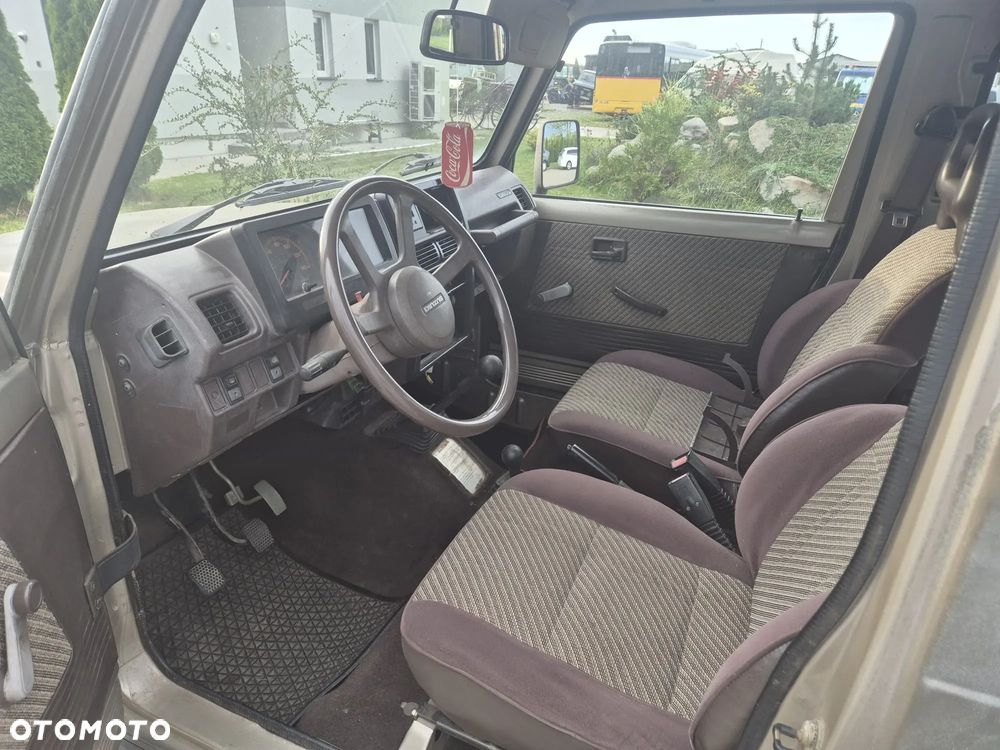 Suzuki Samurai - 12