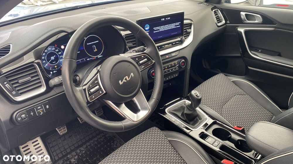 Kia Ceed 1.5 T-GDI Business Line Plus - 10