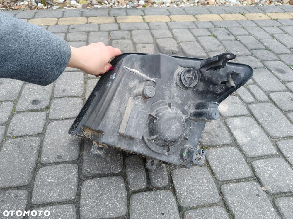 Lampy przód Ford Tourneo prawa lewa - 5