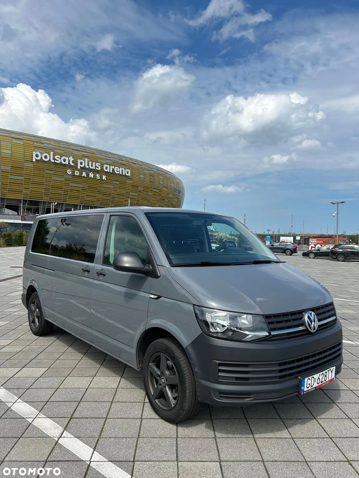 Volkswagen Transporter - 1