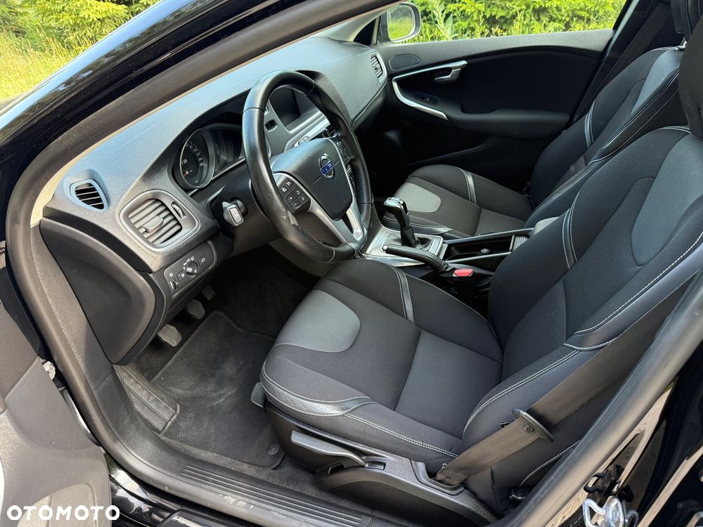 Volvo V40 D2 Momentum - 7