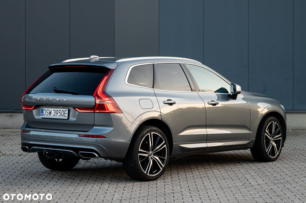 Volvo XC 60 D5 AWD Geartronic RDesign - 24