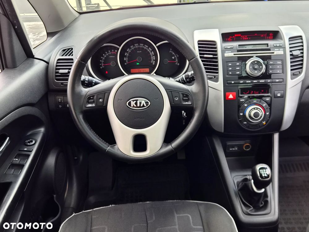 Kia Venga 1.4 L - 6