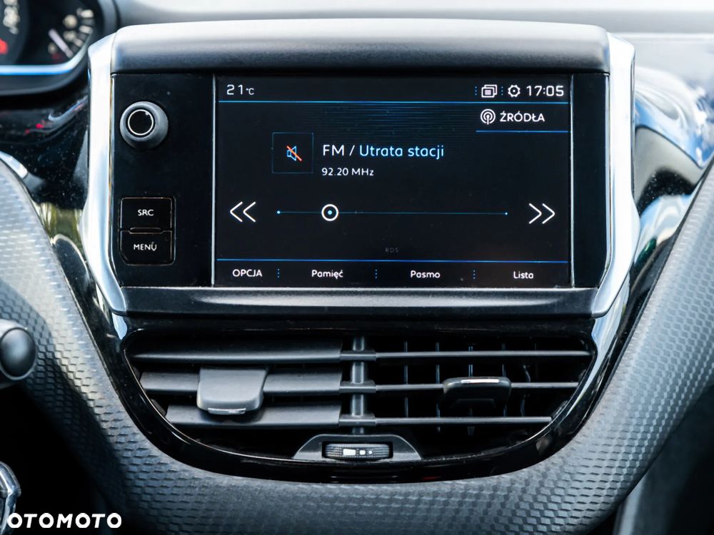 Peugeot 2008 1.2 Pure Tech Allure S&S EAT6 - 19