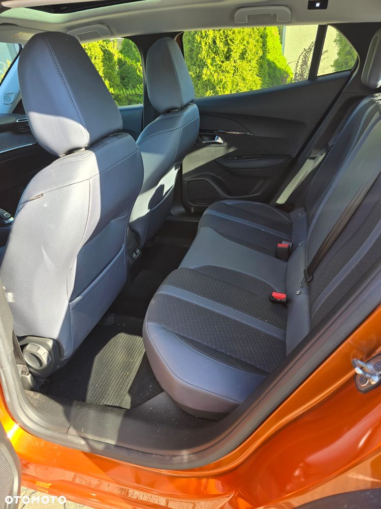 Peugeot 2008 1.5 BlueHDi Allure S&S EAT8 - 4