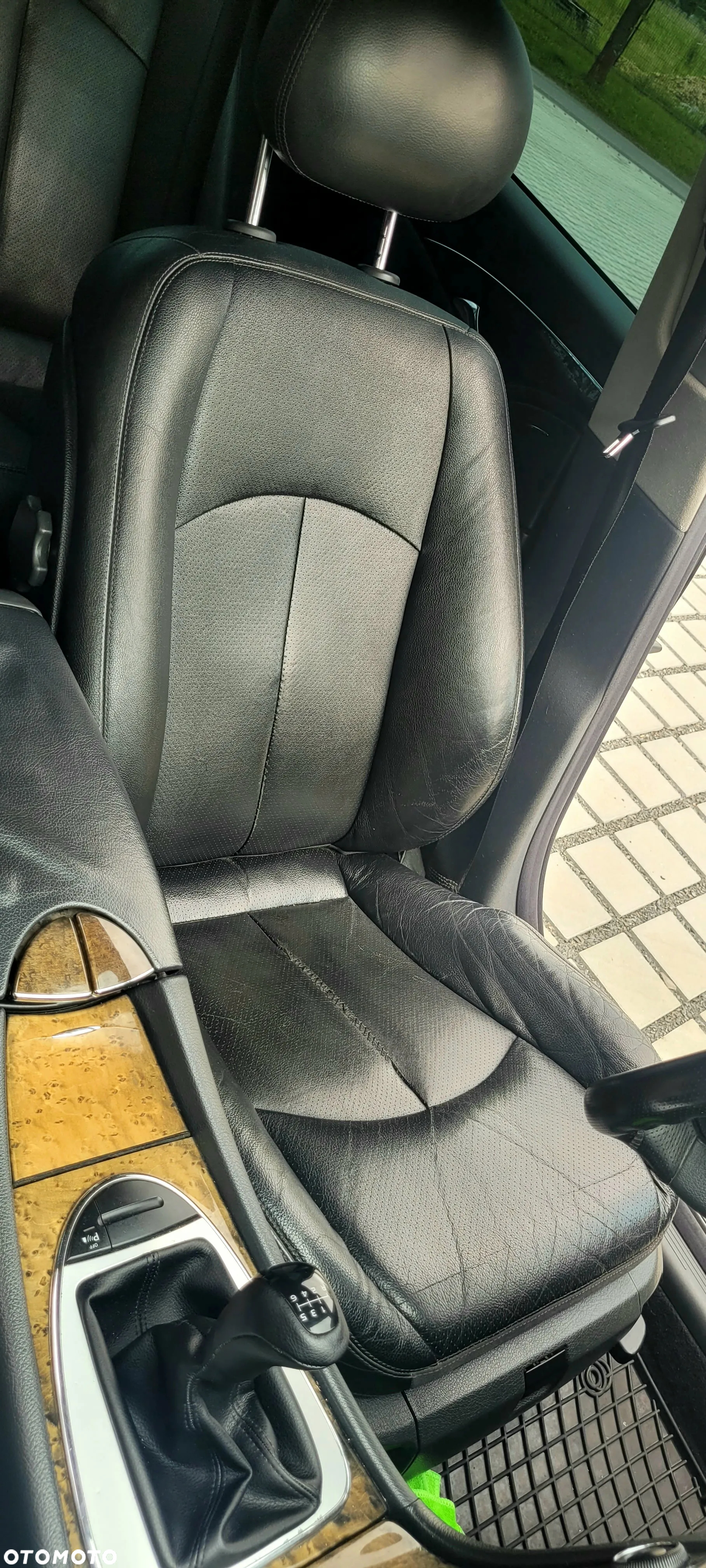 Mercedes-Benz Klasa E 220 CDI Avantgarde - 24