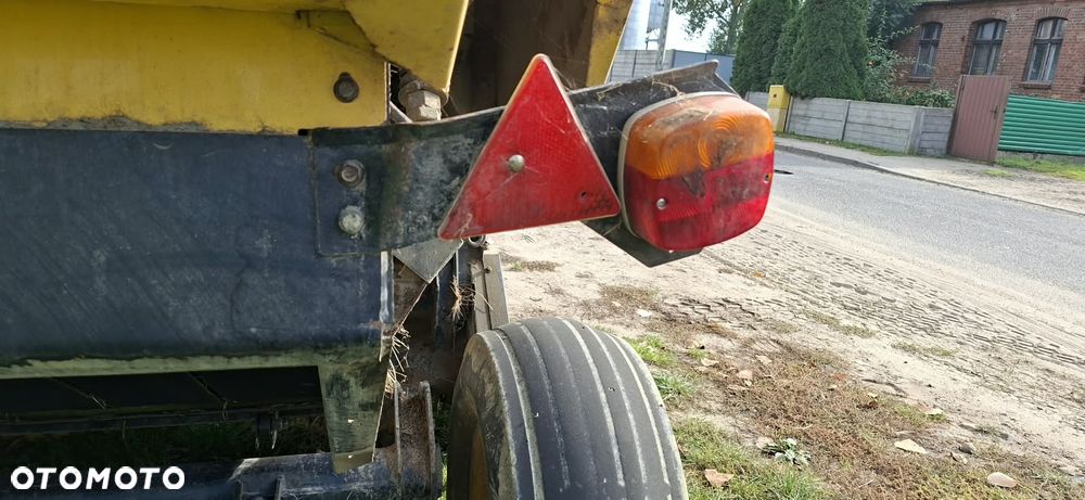 New Holland BR740 - 11