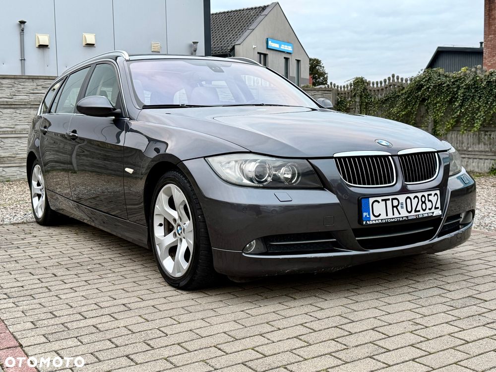 BMW Seria 3 330xd DPF Touring - 11
