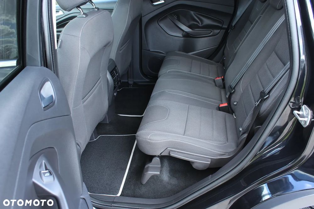 Ford Kuga 2.0 TDCi 2x4 Trend - 28