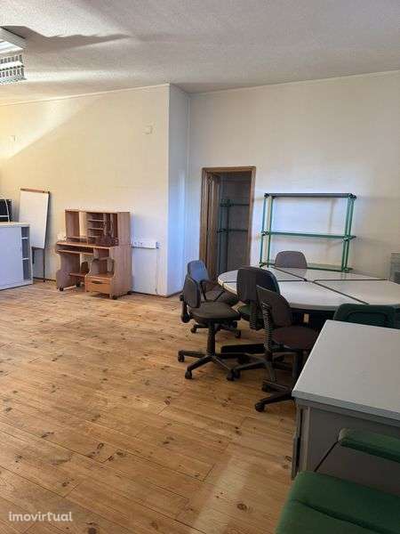 Loja com cave ampla – 180 m² - Grande imagem: 5/7