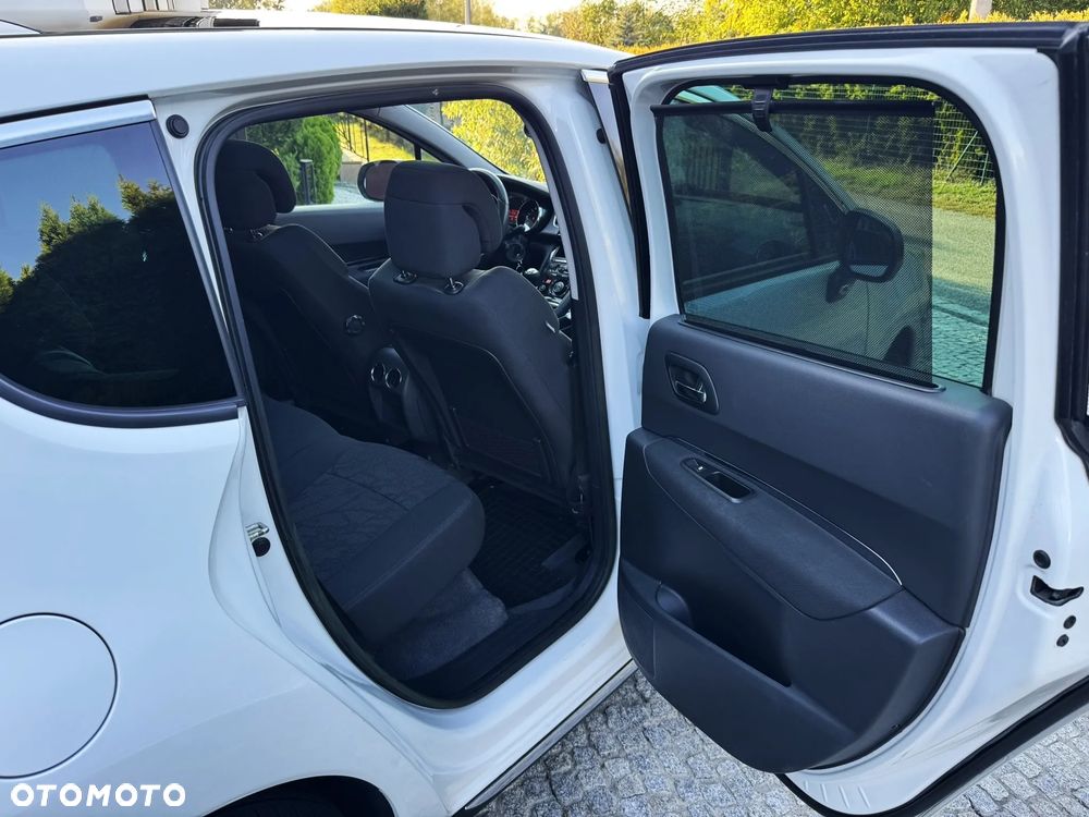 Peugeot 3008 HDi 115 Allure - 18
