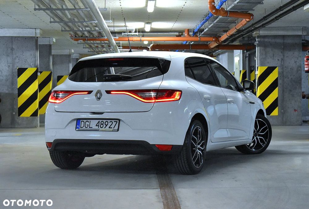 Renault Megane 1.6 SCe Life - 5