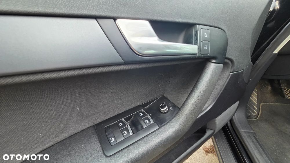 Audi A3 Sportback 1.6 Ambiente - 9