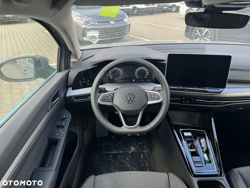 Volkswagen Golf - 14