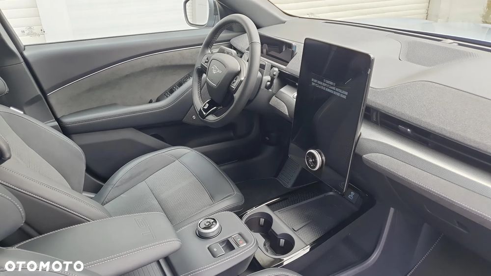Ford Mustang Mach-E 98kWh AWD GT - 22