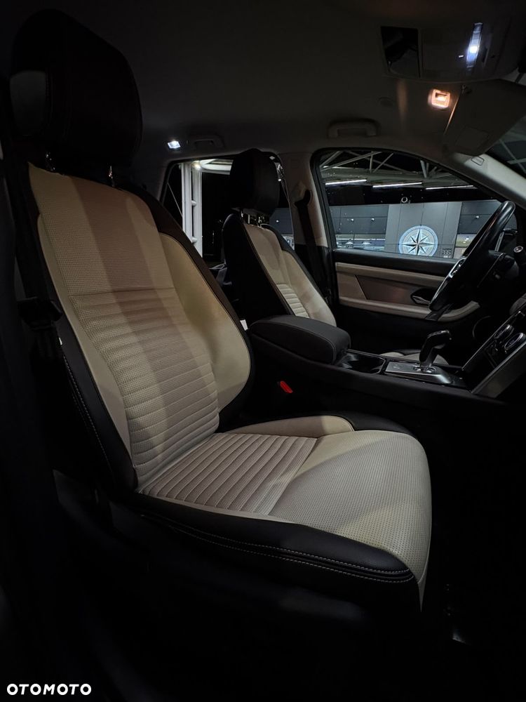 Land Rover Discovery Sport - 17