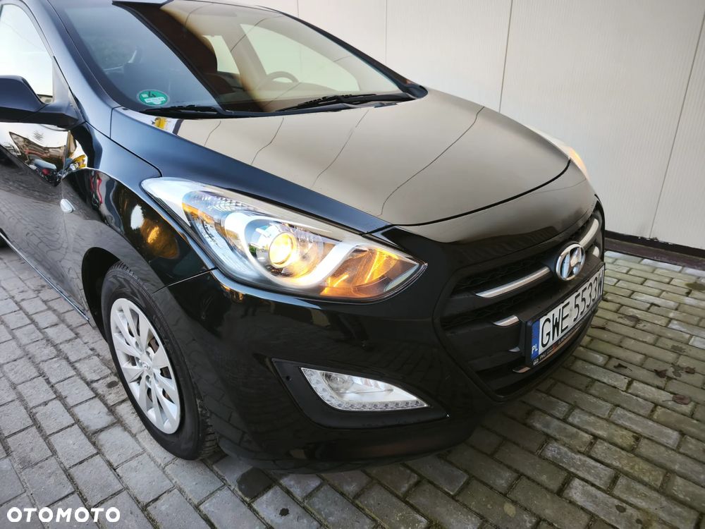 Hyundai i30 blue 1.6 CRDi Classic Navigation - 7