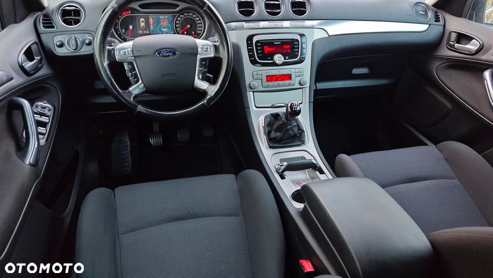 Ford Galaxy 2.0 FF Titanium - 14