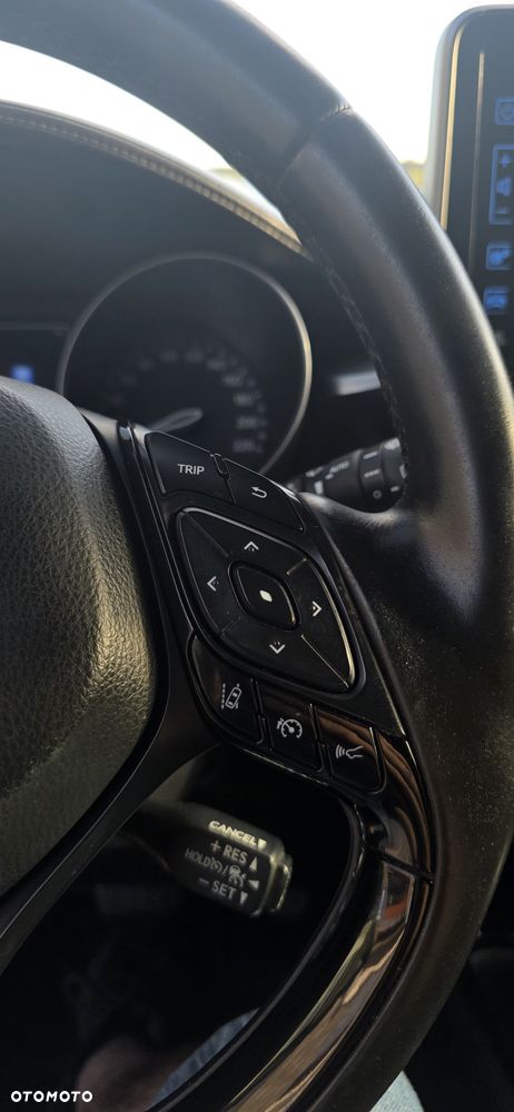 Toyota C-HR - 10