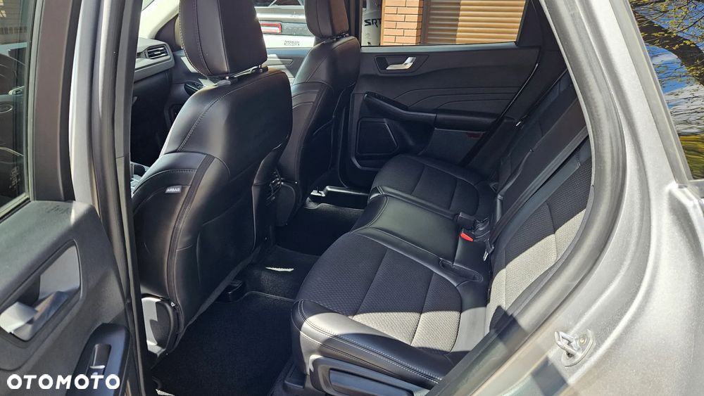 Ford Kuga - 29