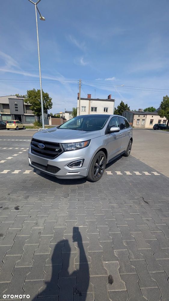 Ford Edge - 1
