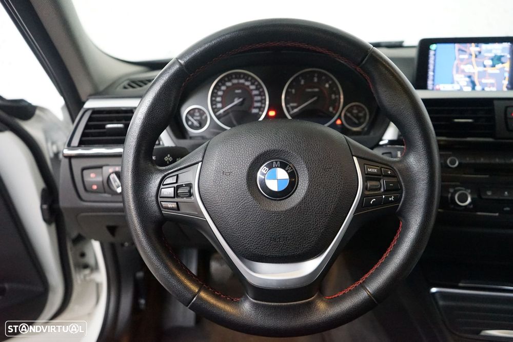 BMW 320 d Touring Line Sport - 17